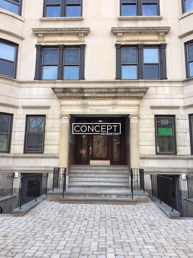 Foto del edificio - 1463 Beacon St