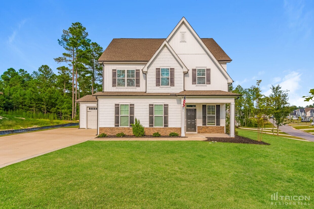 21 Kensington Drive Spring Lake NC House Rental in Spring Lake, NC