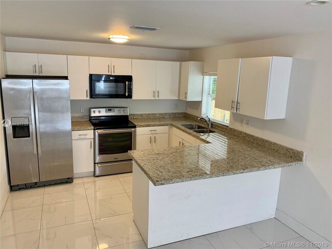 Foto del edificio - 1762 NW 15th St