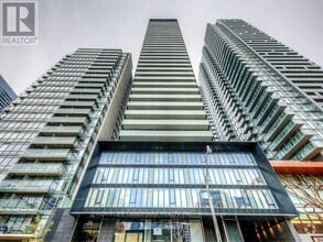 Building Photo - 28-828 Wellesley St E