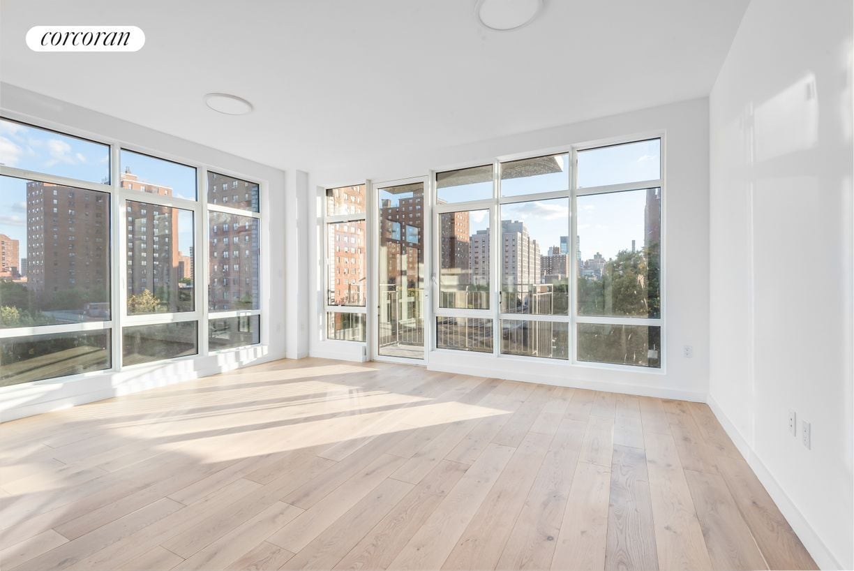 Primary Photo - 1516 Park Ave