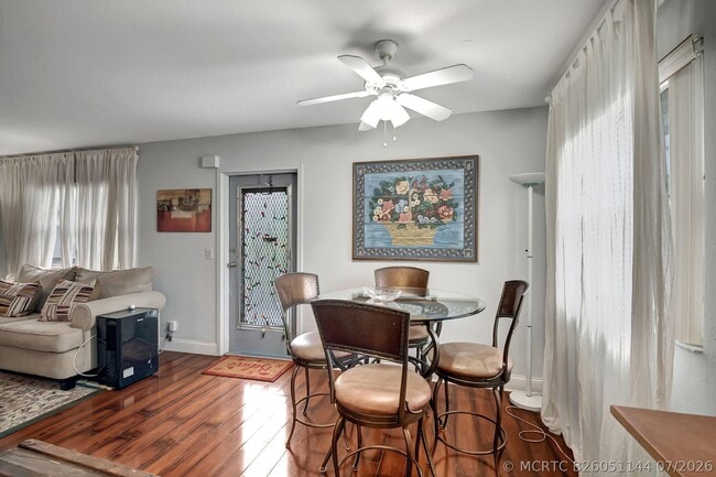 Building Photo - 288 Tuscany Ln