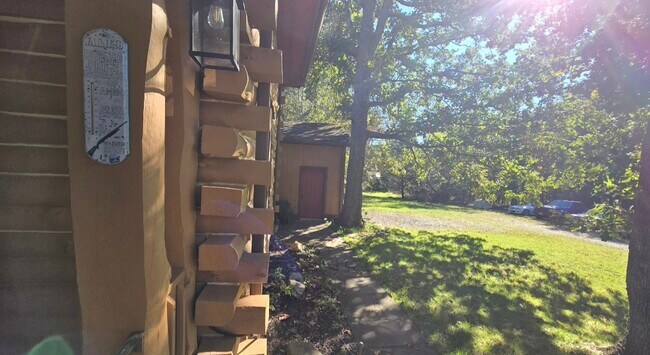 Foto del edificio - 84 Cotton Ln