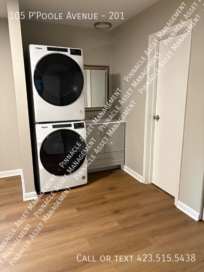 Photo - 105 P'Poole Ave Apartment