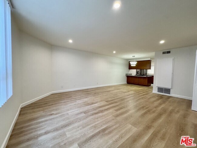 Foto del edificio - 1010 4th St