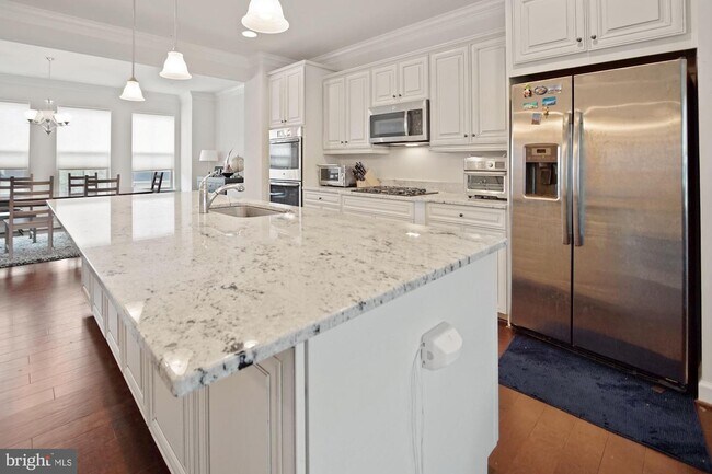 Building Photo - 614 Fair Winds Way