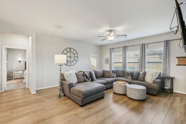 Building Photo - 17722 Hanson Ridge Dr