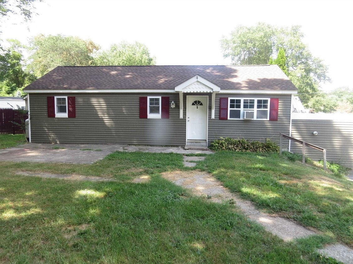 723 Beekman Rd, Beekman, NY 12533 House Rental in Beekman, NY