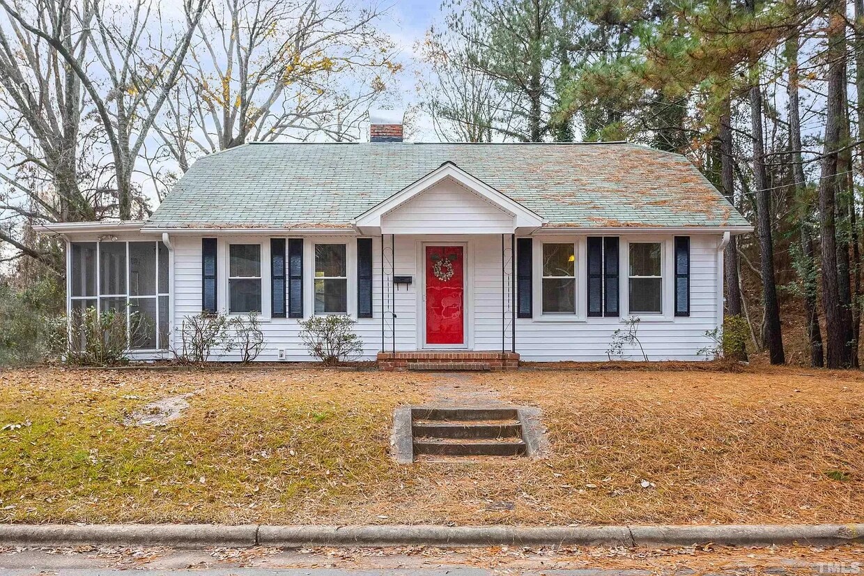 Primary Photo - 111 Turner St