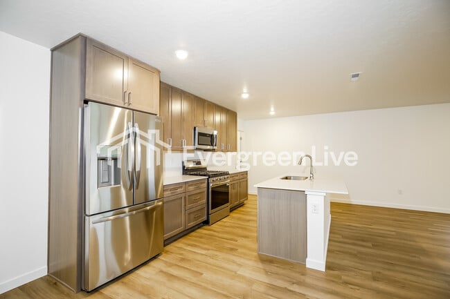 Foto del edificio - 15146 Nimbus Way