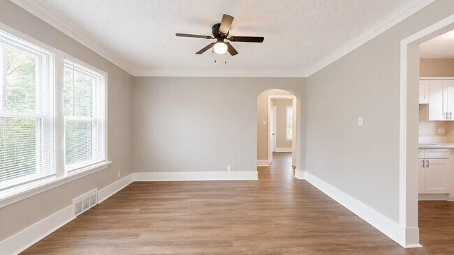 Foto del edificio - 16521 Woodingham Dr