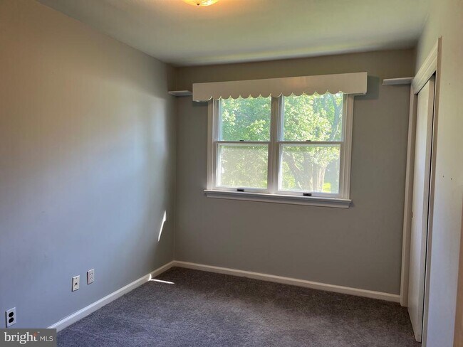 Building Photo - 3081 Horseshoe Trail