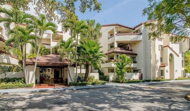 Building Photo - 9030 SW 125th Ave