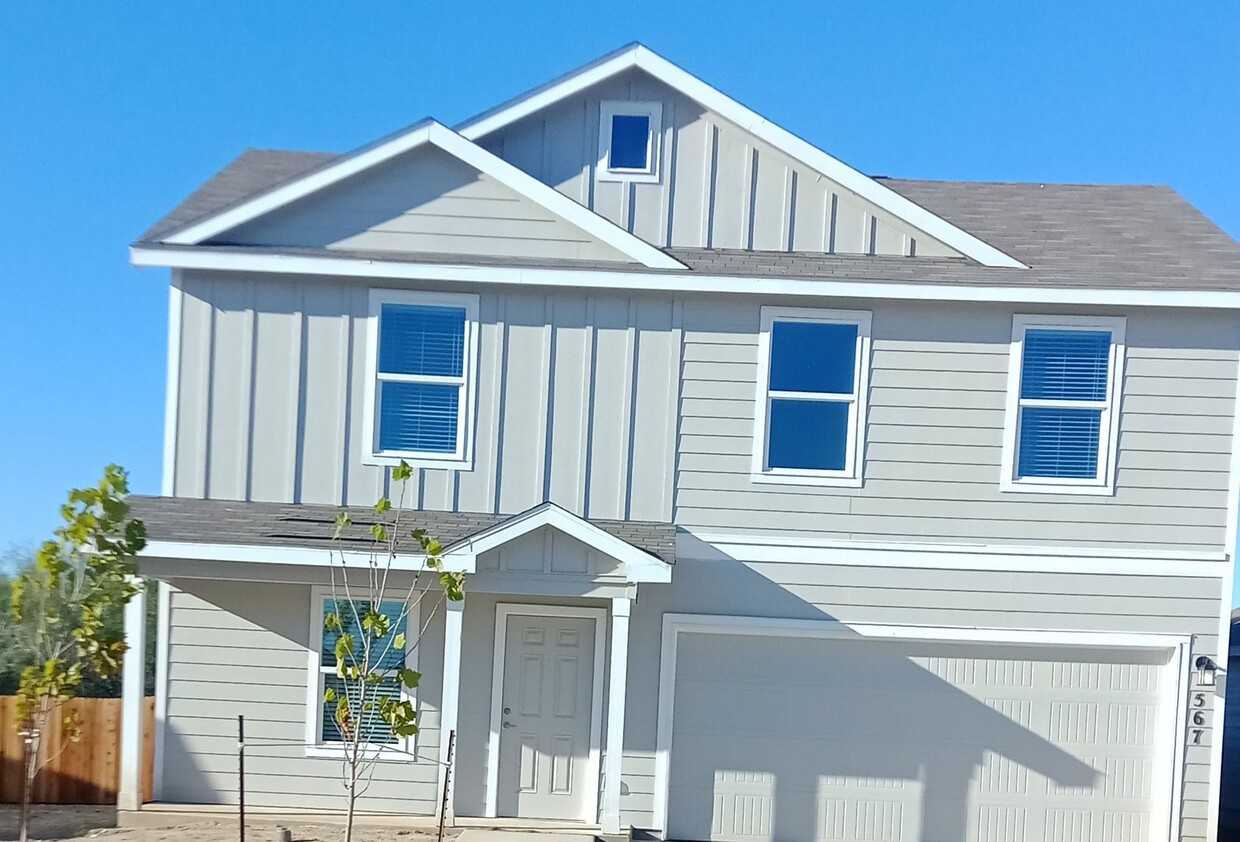 Primary Photo - Beautiful New Construction Home