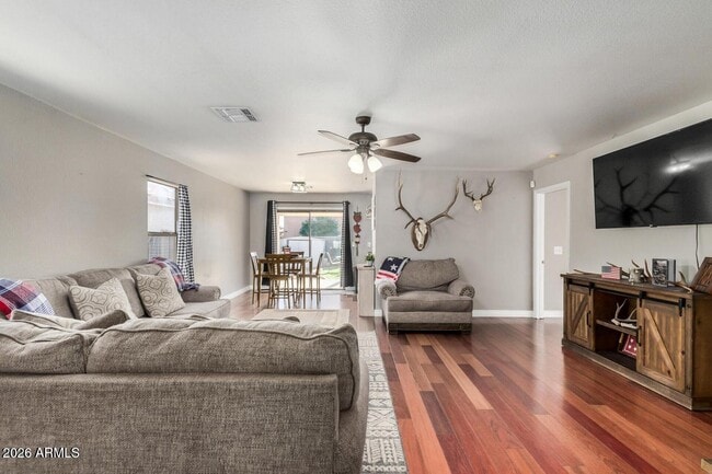 Foto del edificio - 8043 W Eva St