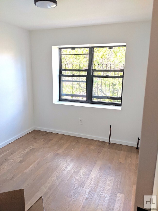 Foto del edificio - 609 WARREN STREET