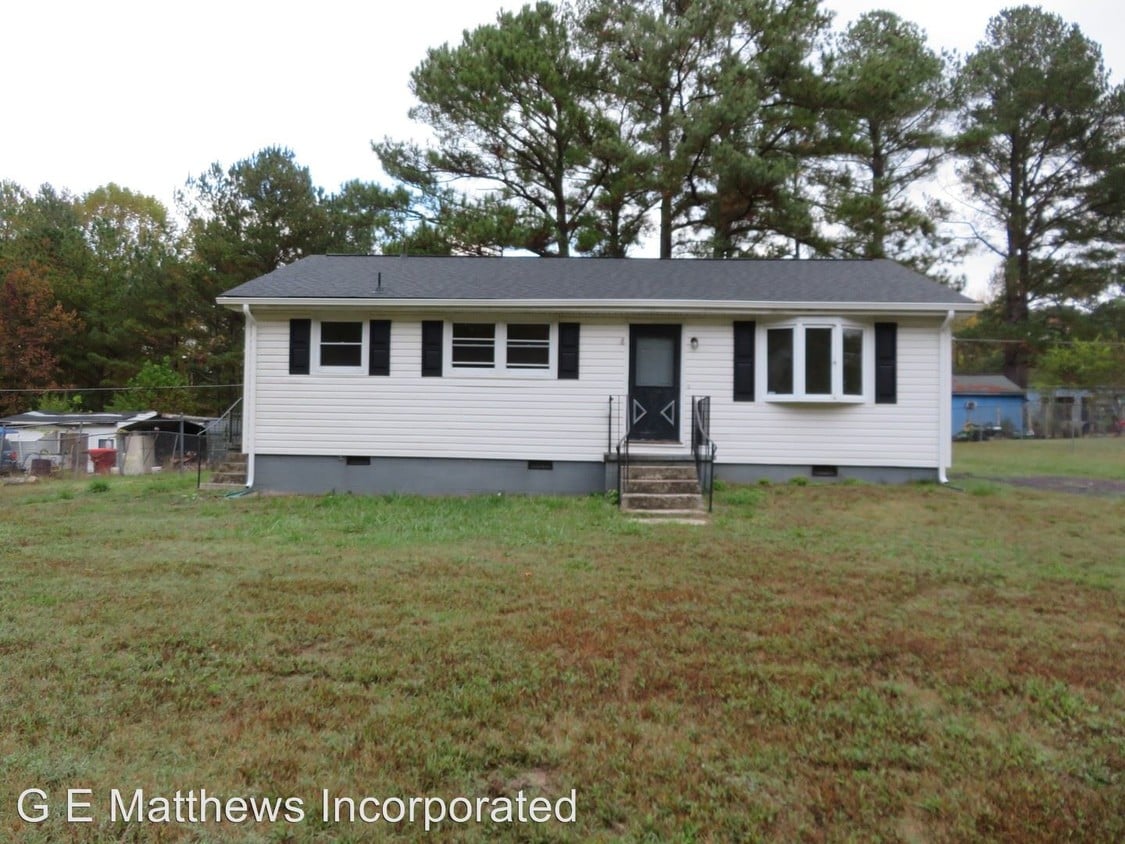 Primary Photo - 3 br, 1 bath House - 15915 Flatfoot Rd