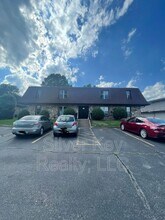 Building Photo - 114 Old Athens Pike