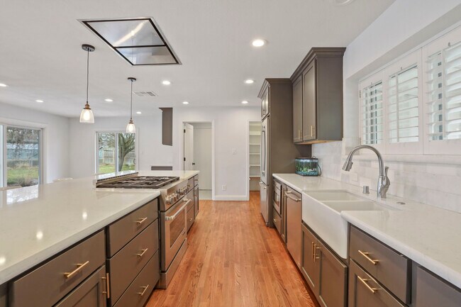 Foto del edificio - 1177 Fay Cir