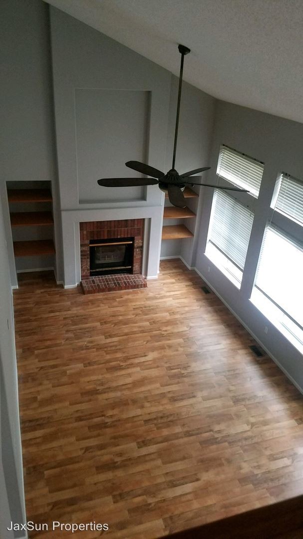 Building Photo - 6 br, 4 bath House - 255 Holbrook St