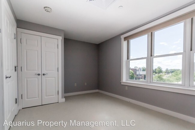Foto del edificio - 2 br, 2 bath House - 207 Fore Street Unit 3