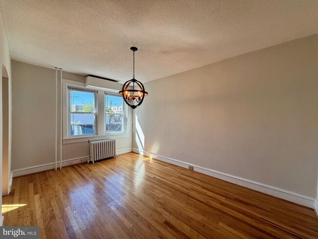Foto del edificio - 1704 W 14th St