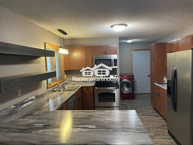 Foto del edificio - 26453 Trout Ave S