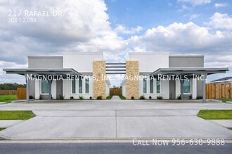 Building Photo - 217 Rafael Dr