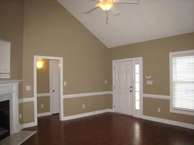 Building Photo - 1009 Sebring Dr