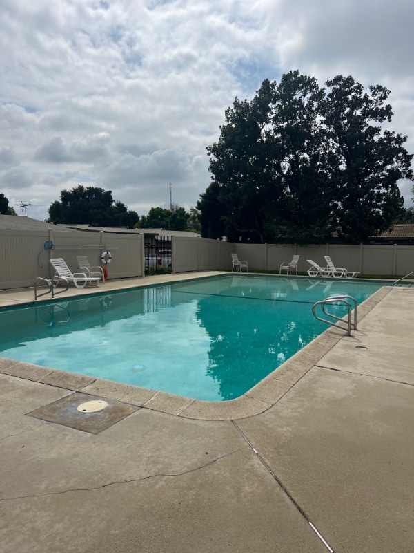 Foto del edificio - 145 N Cambridge Ave