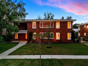 Building Photo - 2328 Wordsworth St