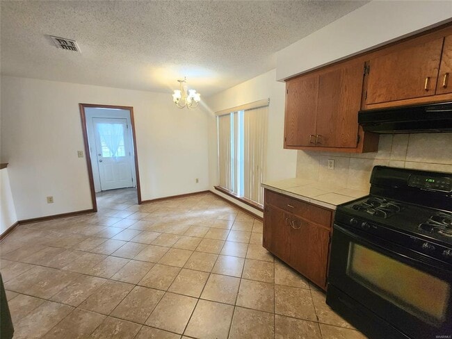 Foto del edificio - 3833 Mosswood Rd
