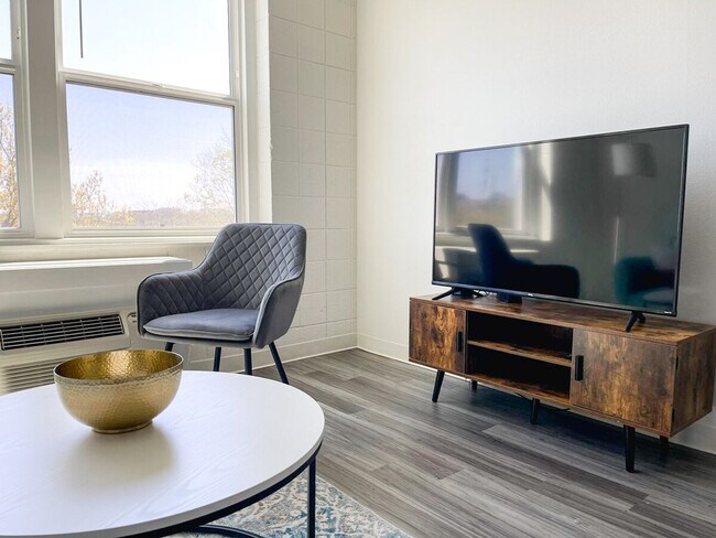 Foto del edificio - 2516 Highland Ave