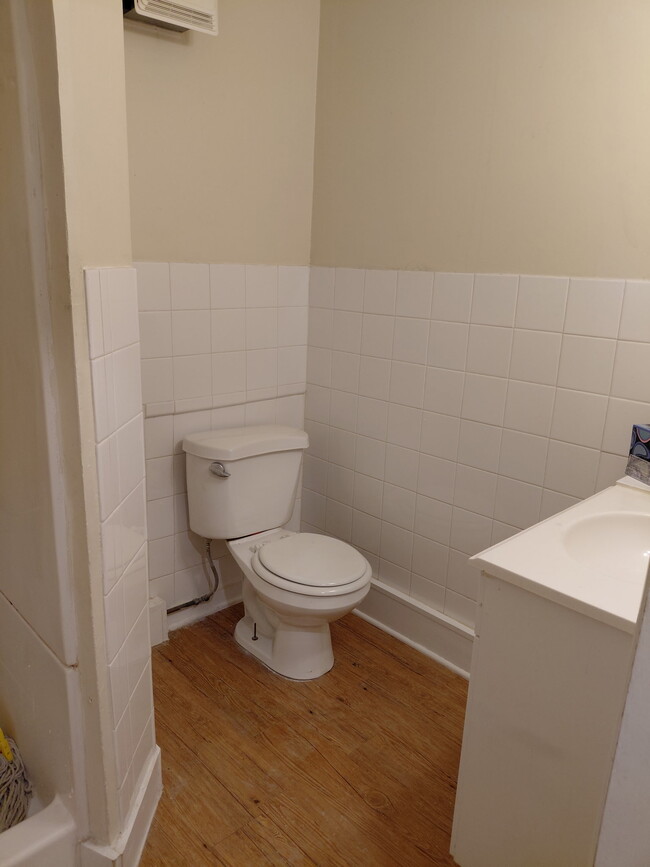 Foto del edificio - 1205 Paquin St