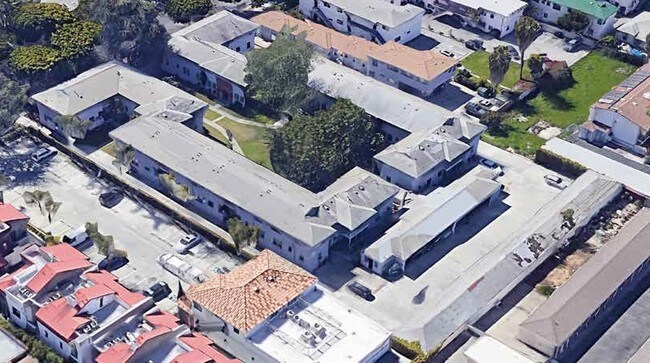 Foto del edificio - 2033-2101 Virginia Ave