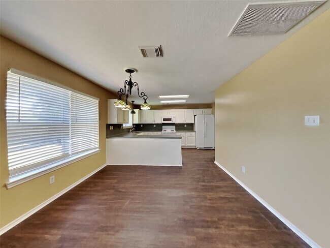 Foto del edificio - 149 Bristol Bend Ln