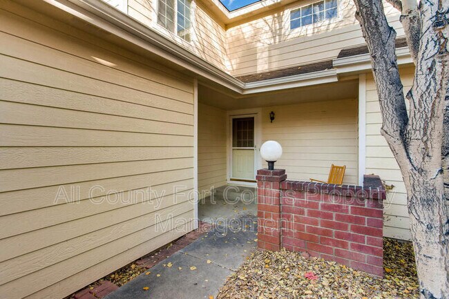 Building Photo - 906 Richmond Dr