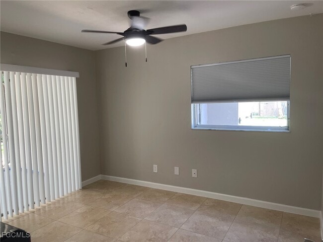 Foto del edificio - 608 SE 46th Ln