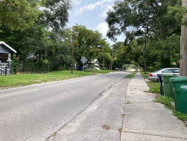 Foto del edificio - 2605 E 26th Ave