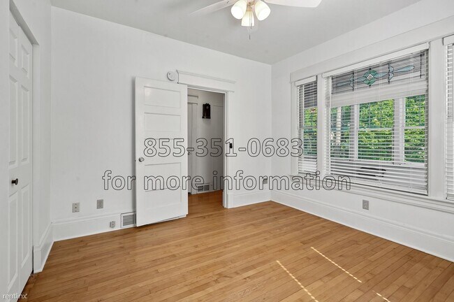 Building Photo - 2 br, 1 bath Duplex - 700 Cherokee Heights...