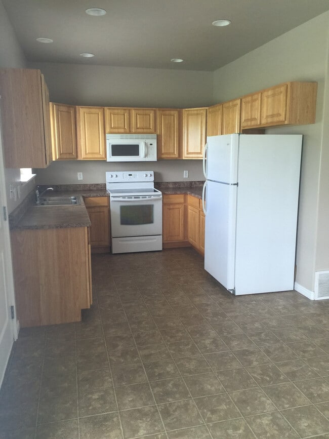 Building Photo - West Park #8