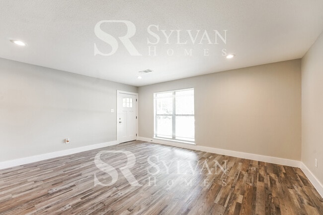 Building Photo - Coming HOME never felt so good!