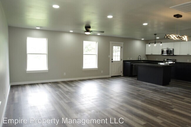 Foto del edificio - 3 br, 2.5 bath House - 111 Jesse Layne Dr.