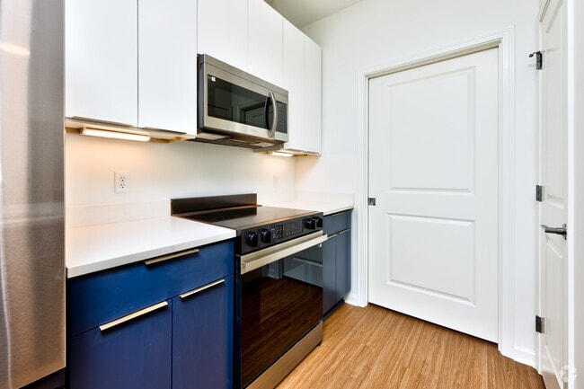1BR, 1BA - 752SF - Kitchen - Arbors at Penfield
