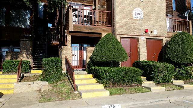 Building Photo - 2307 Balsam Dr