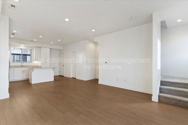 Interior Photo - MODA Highland Park