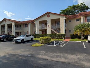 Building Photo - 3081 Holiday Springs Blvd