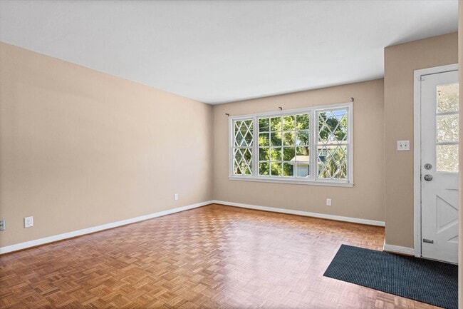 Building Photo - 5516 Brightwood Ln