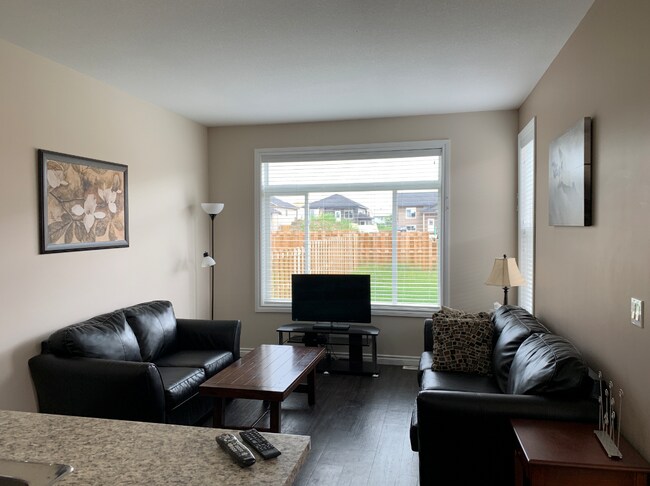 Building Photo - 8330-8387 87 Ave