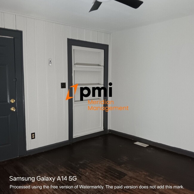 Foto del edificio - 1619 S Randolph St